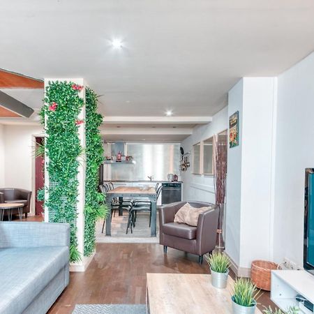 Guestready - Superbe Maison De Ville Duplex Lione Esterno foto