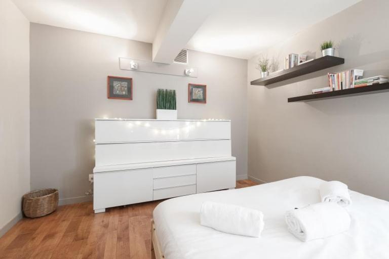 Guestready - Superbe Maison De Ville Duplex Lione Esterno foto