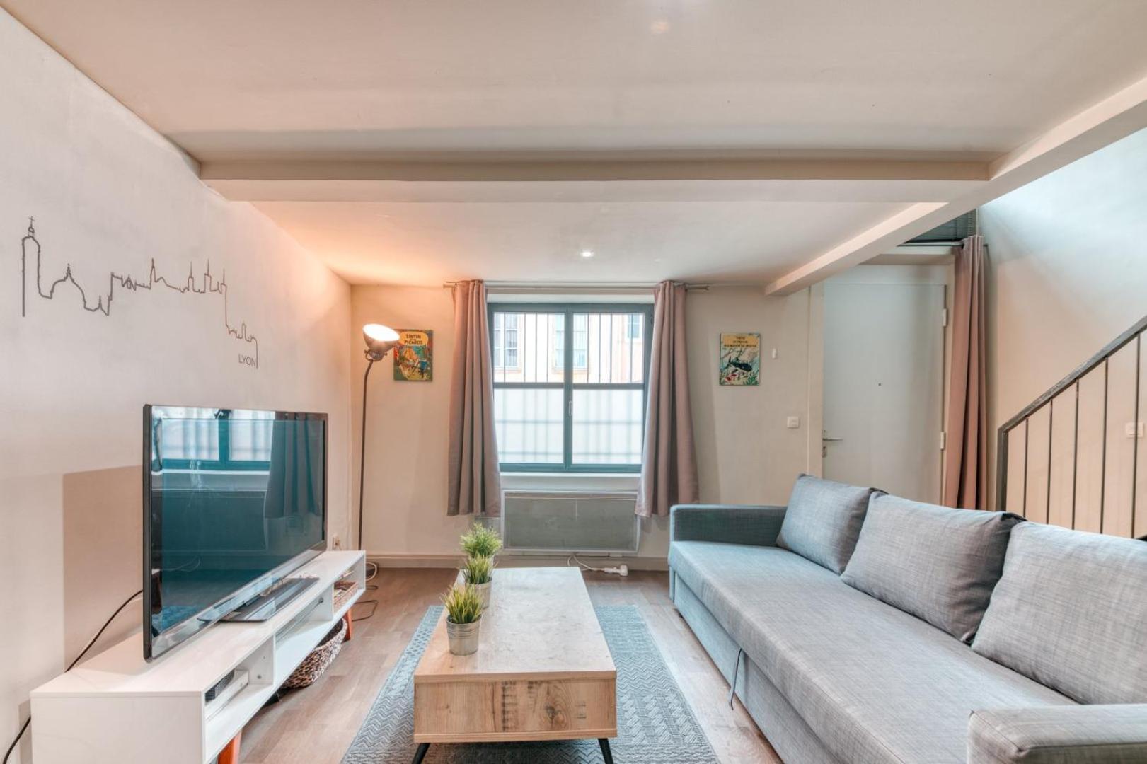 Guestready - Superbe Maison De Ville Duplex Lione Esterno foto
